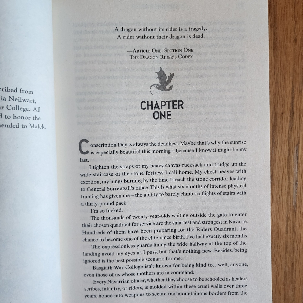 Fourth Wing by Rebecca Yarros Fiction Romantasy Empyrean Series Paperback Book - Picture 9 of 9